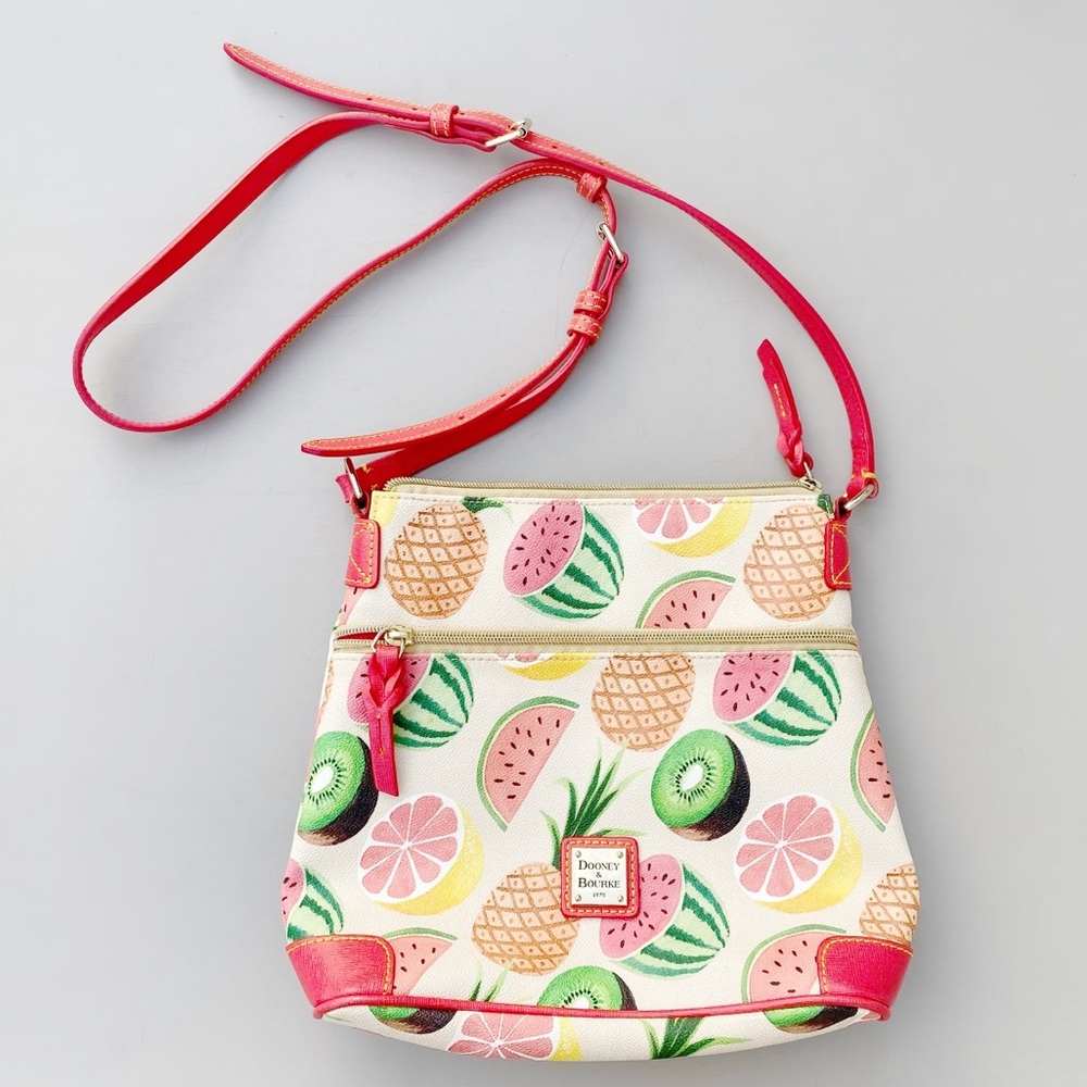 Dooney & Bourke vintage crossbody bag